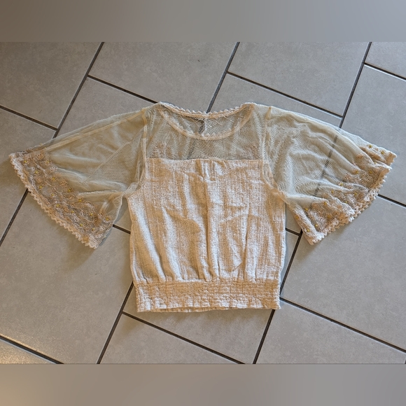 Free People Creamy Beige Hippie Top Sheer Lace wide Sleeves Size XS - Picture 9 of 9